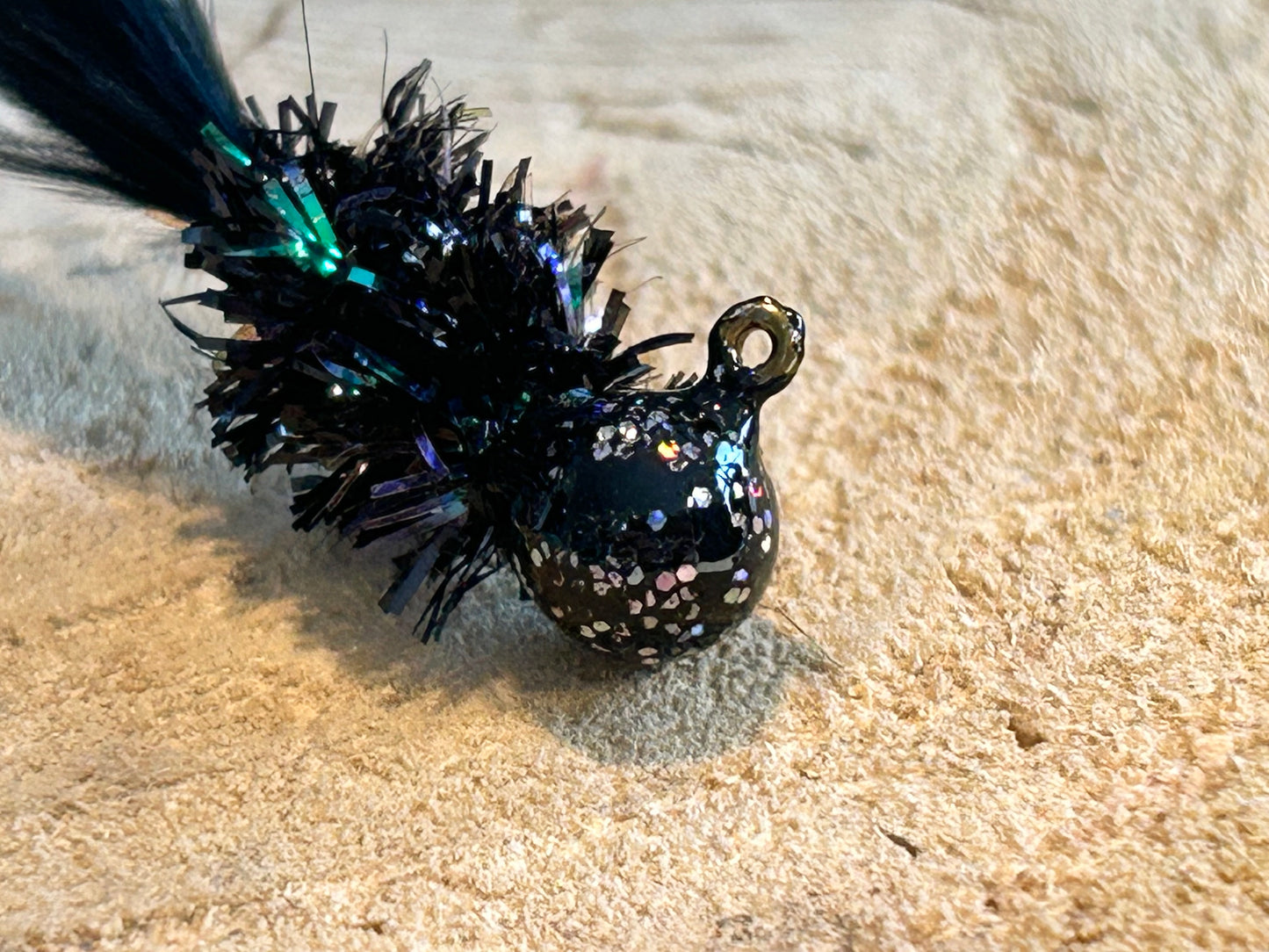 Hackle feather crappie jigs