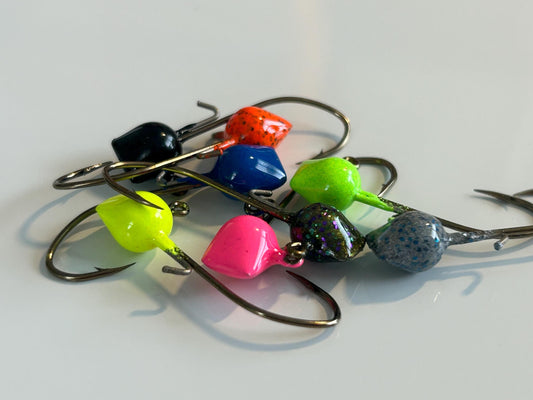 Painted hatchet jigs heads with keeper